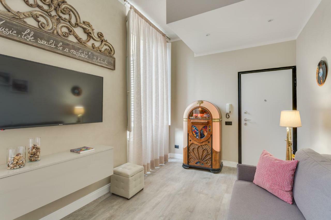 Cherubini Palace Thematic Apartment Florence Extérieur photo