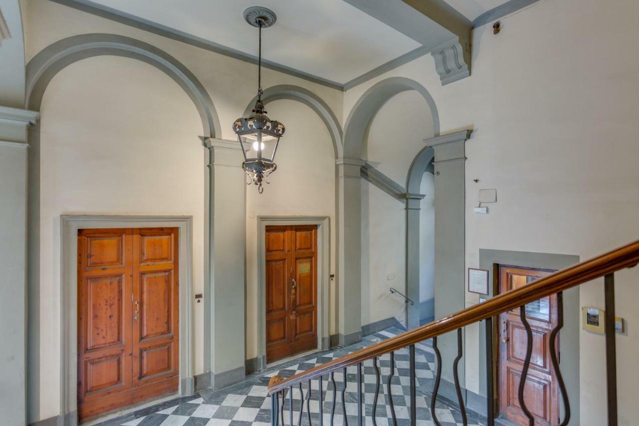 Cherubini Palace Thematic Apartment Florence Extérieur photo